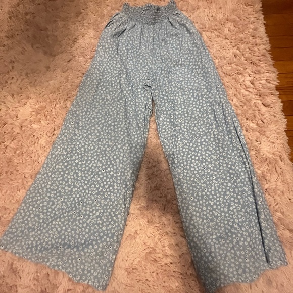 American eagle white leg pants - Picture 2 of 3